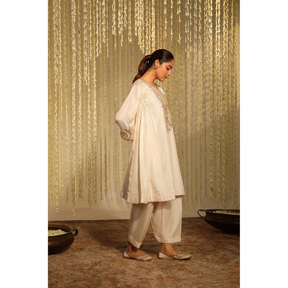 Sheetal Batra Meher Kurta & Salwar-Ivory (Set of 2)