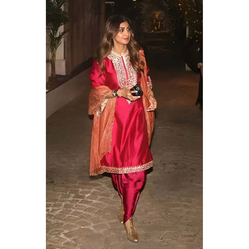 Sheetal Batra Enisa Kurta & Dhoti-Pink (Set of 2)