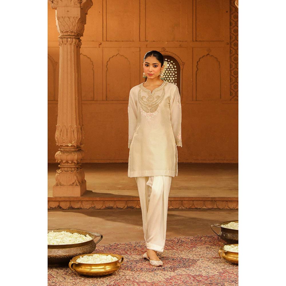Sheetal Batra Ivory Short Kurta With Salwar (Set of 2)
