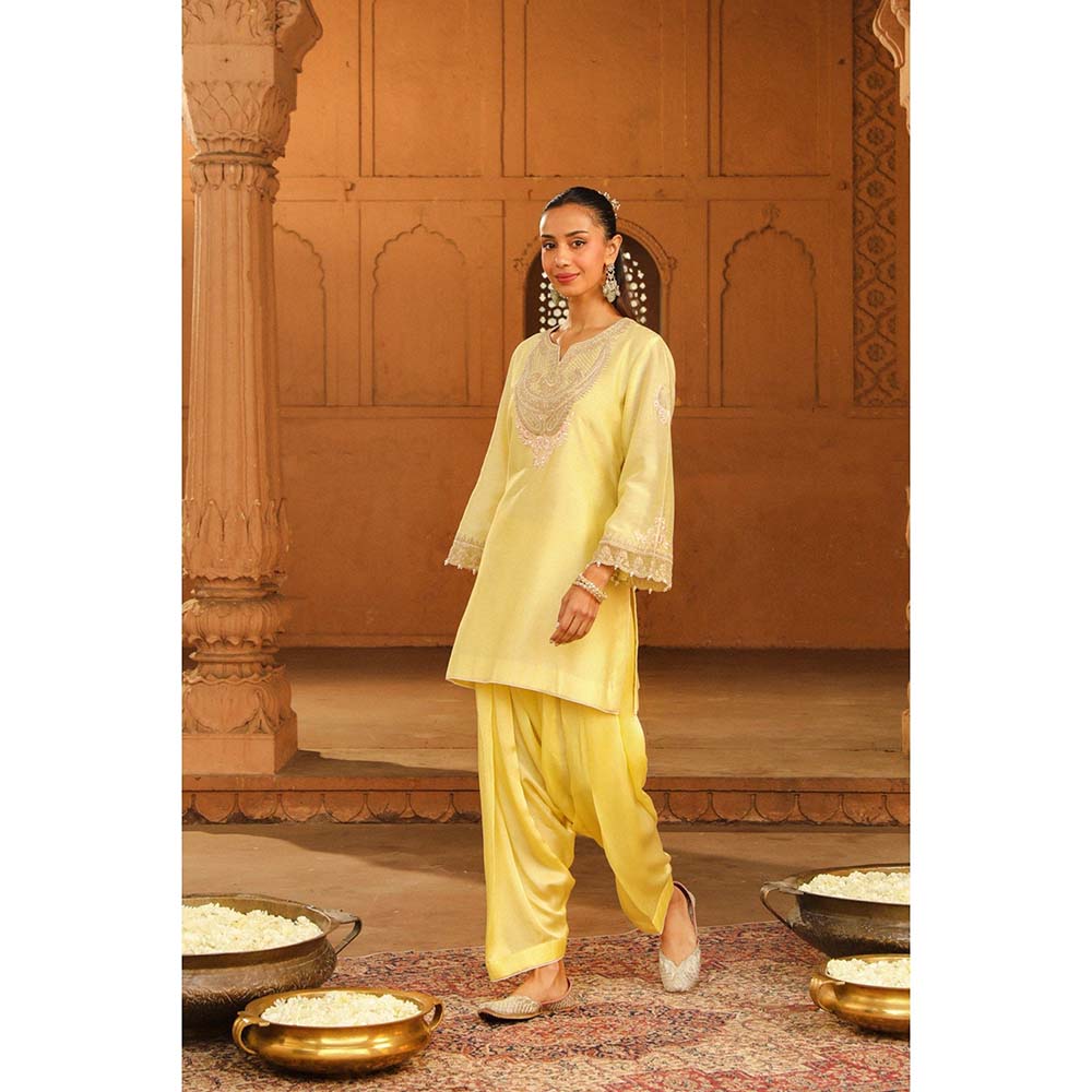 Sheetal Batra Yellow Short Kurta With Salwar (Set of 2)