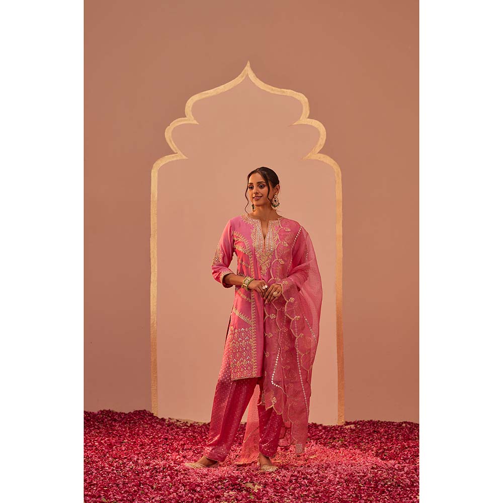 Sheetal Batra Pink Kurta With Salwar And Dupatta (Set of 3)