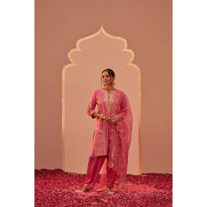 Sheetal Batra Pink Kurta With Salwar And Dupatta (Set of 3)