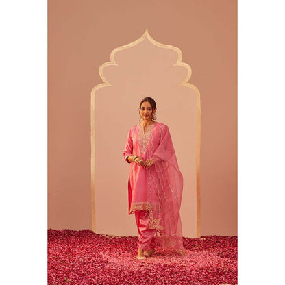 Sheetal Batra Pink Kurta With Salwar And Dupatta (Set of 3)