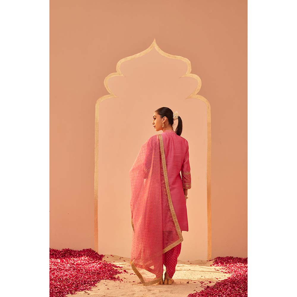 Sheetal Batra Pink Faheeda Kurta With Dhoti And Dupatta (Set of 3)