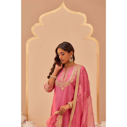 Sheetal Batra Pink Kurta With Salwar And Dupatta (Set of 3)