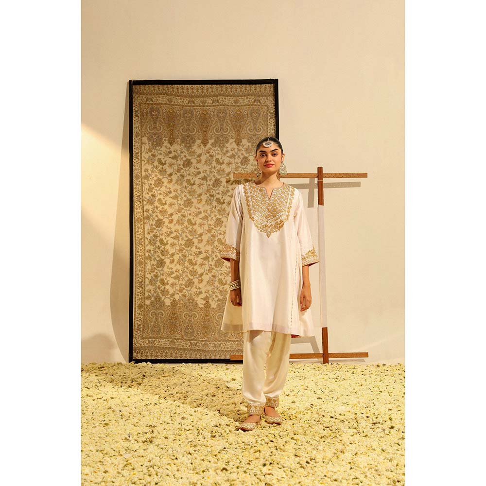 Sheetal Batra Ivory Shaheen Kurta with Salwar (Set of 2)