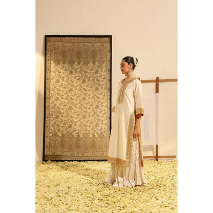 Sheetal Batra Ivory Abbas Kurta with Skirt and Dupatta (Set of 3)