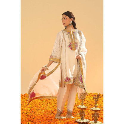 Sheetal Batra Ziana Daisy Ivory Short Straight Kurta with Salwar and Dupatta (Set of 3)