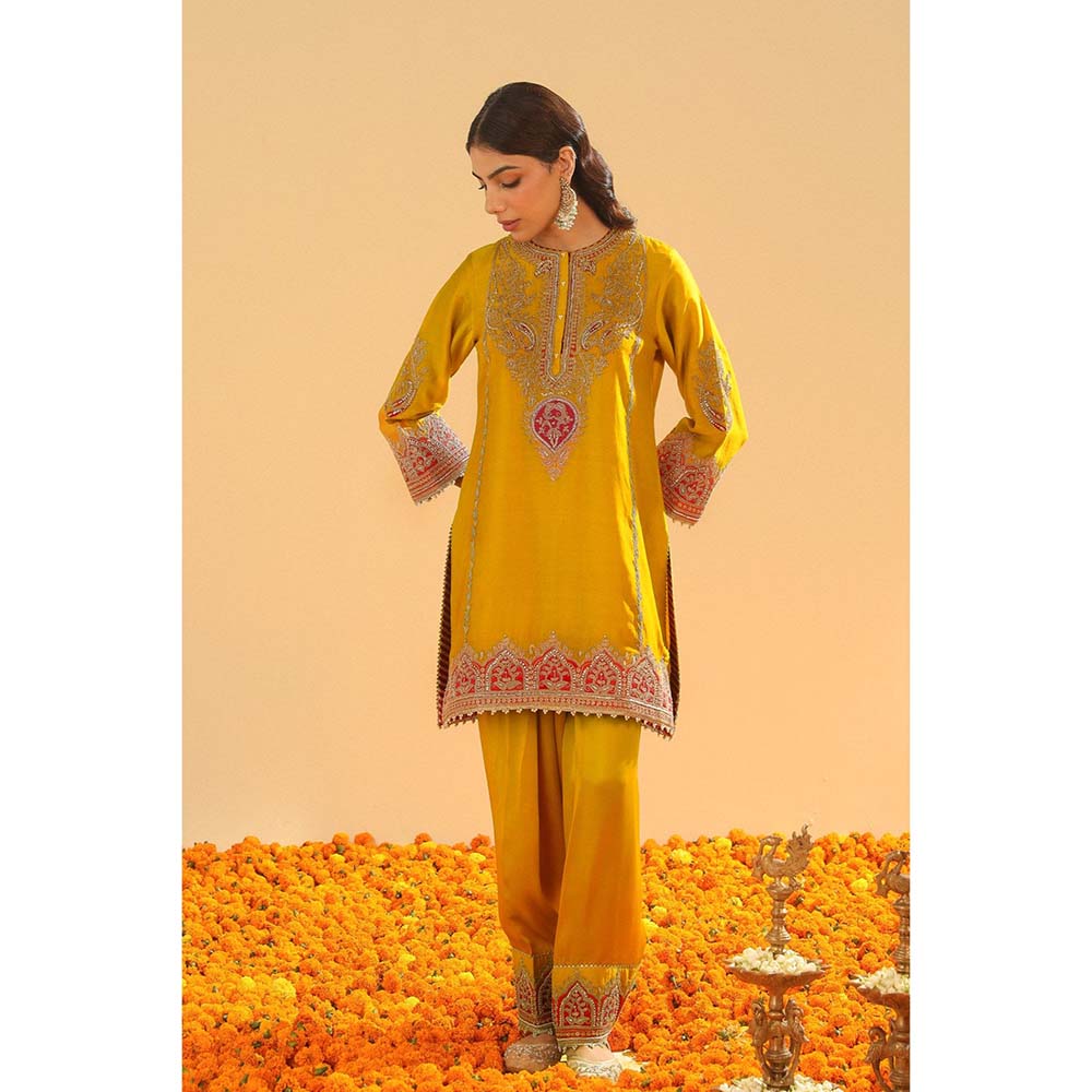 Sheetal Batra Mirha Mustard Short Straight Kurta with Salwar with Dupatta (Set of 3)