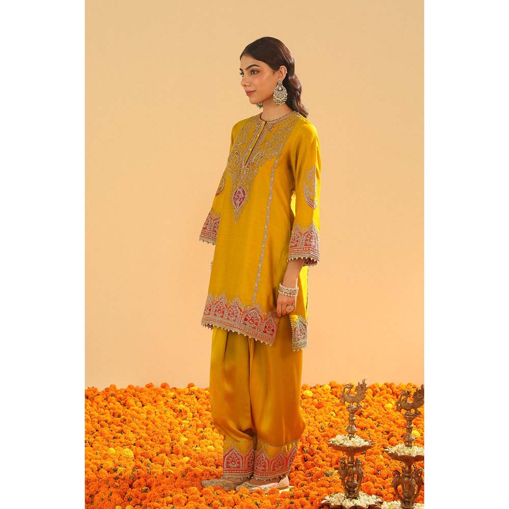 Sheetal Batra Mirha Mustard Short Straight Kurta with Salwar with Dupatta (Set of 3)
