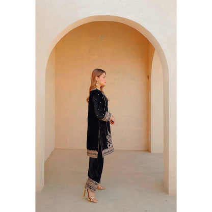 Sheetal Batra Black Ayat Short Kurta with Salwar (Set of 2)