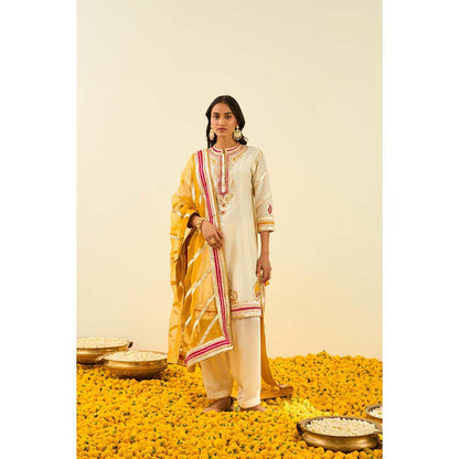 Sheetal Batra Ivory Short Kurta with Salwar and Dupatta (Set of 3)