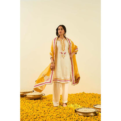 Sheetal Batra Ivory Short Kurta with Salwar and Dupatta (Set of 3)
