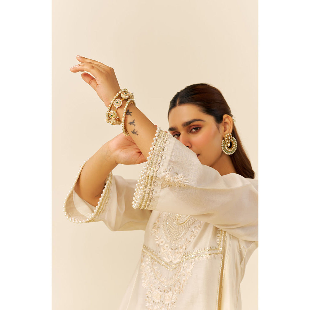 Sheetal Batra Ivory Aiza Short Kurta with Salwar and Dupatta (Set of 3)