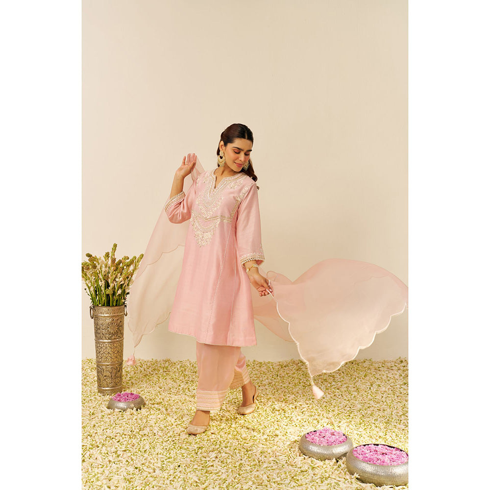 Sheetal Batra Pink Aiza Short Kurta with Salwar and Dupatta (Set of 3)