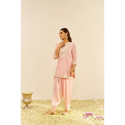 Sheetal Batra Pink Sara Short Kurta with Salwar and Dupatta (Set of 3)