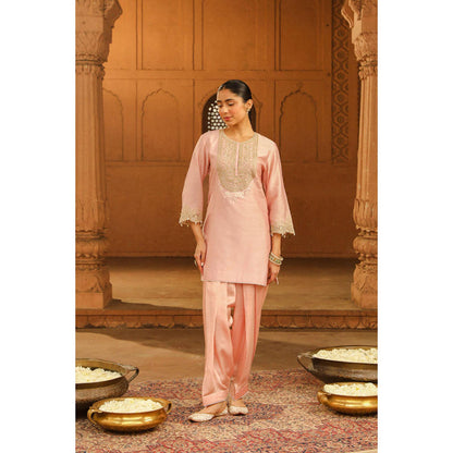 Sheetal Batra Arisa - Blush Pink Kurta With Salwar And Dupatta