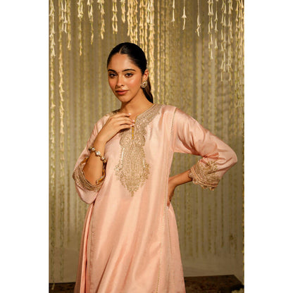Sheetal Batra Mehnaaz - Rose-pink Kalidaar Short Kurta With Salwar And Dupatta