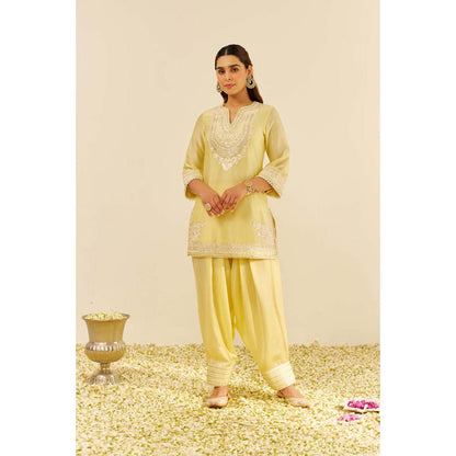 Sheetal Batra Sara - Short Kurta With Salwar And Dupatta (Lxrts)