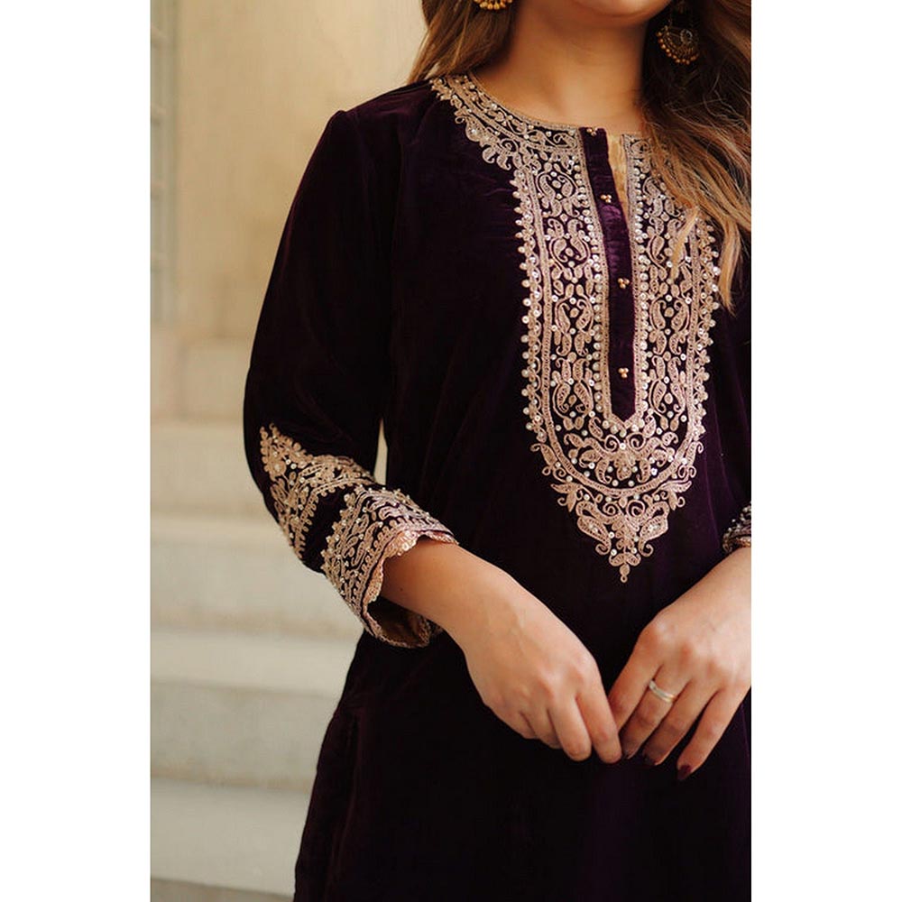 Sheetal Batra Zyra - Silk Velvet Short Kurta With Salwar
