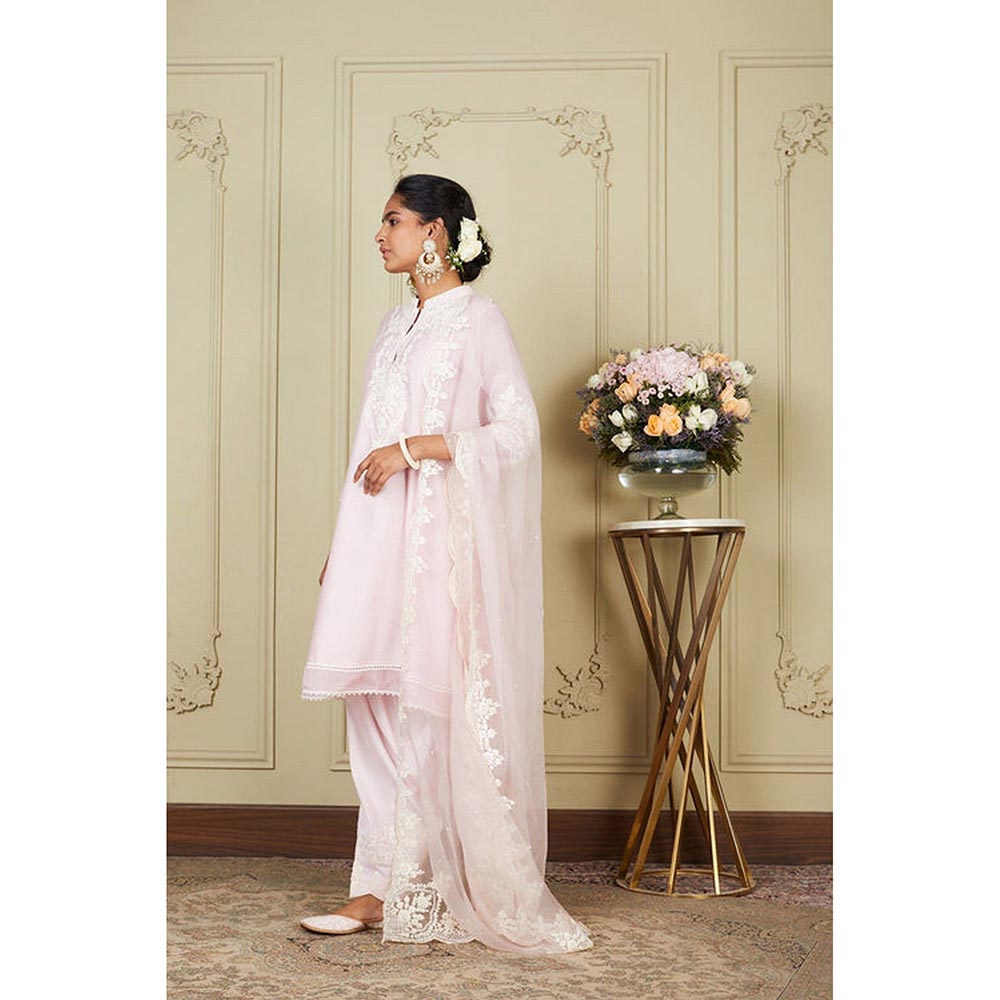 Sheetal Batra Kiara Advani V Neck Ruzena - Pearl Blush Short Kurta With Salwar And Dupatta