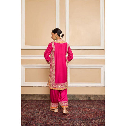 Sheetal Batra Jannat Khan In Naayaab - Hot Pink Short Kurta With Salwar And Dupatta