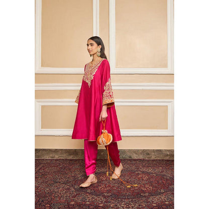 Sheetal Batra Niki Mehra In Mehrish - Hot Pink Short Kalidaar Choga With Salwar