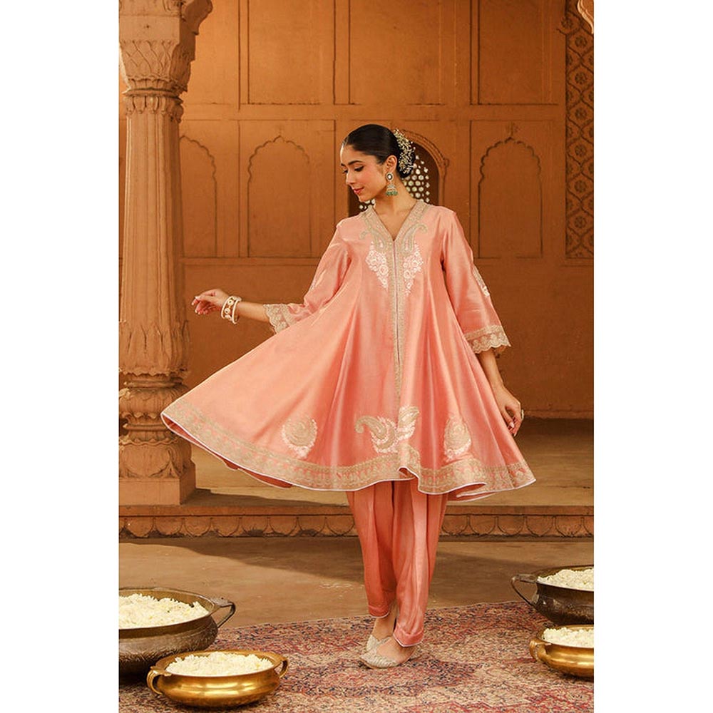 Sheetal Batra Fajr - Off Rose Short Anarkali Kurta With Churidar And Dupatta