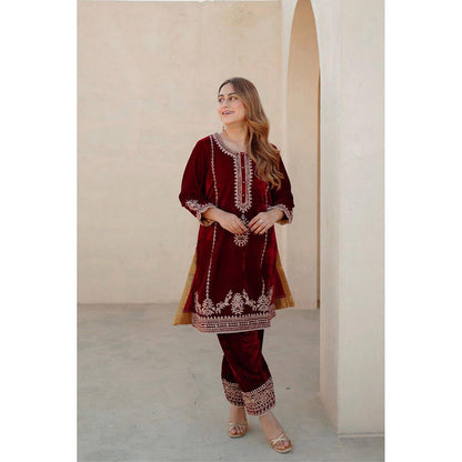 Sheetal Batra Asiyah - Silk Velvet Short Kurta With Salwar