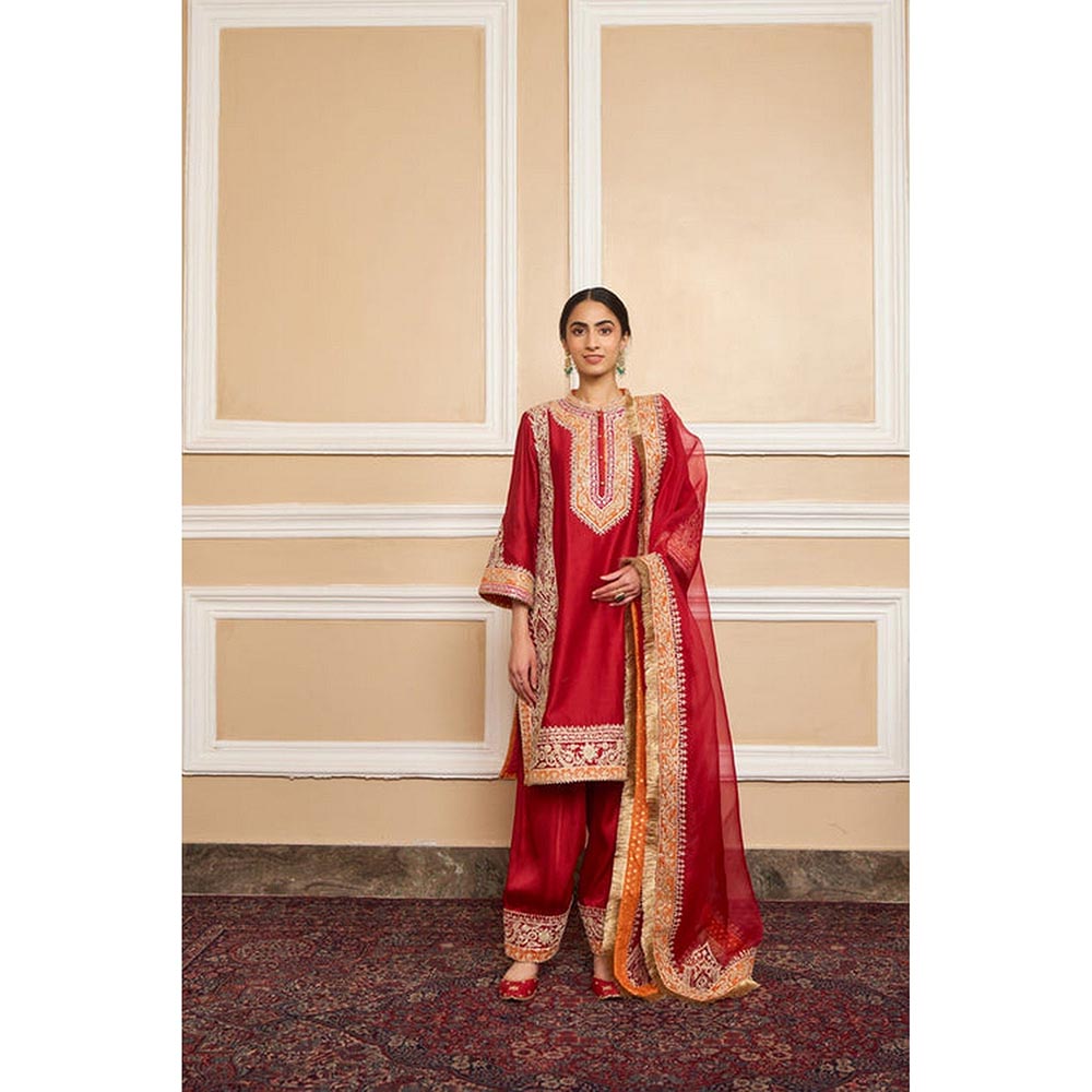 Sheetal Batra Sneha Arora In Naayaab - Deep Red Short Kurta With Salwar And Dupatta