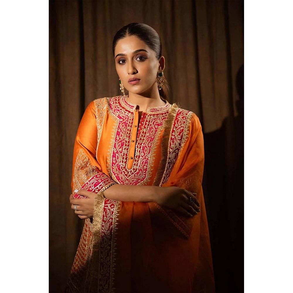 Sheetal Batra Nimrit Ahluwalia In Naayaab - Orange Short Kurta With Salwar And Dupatta