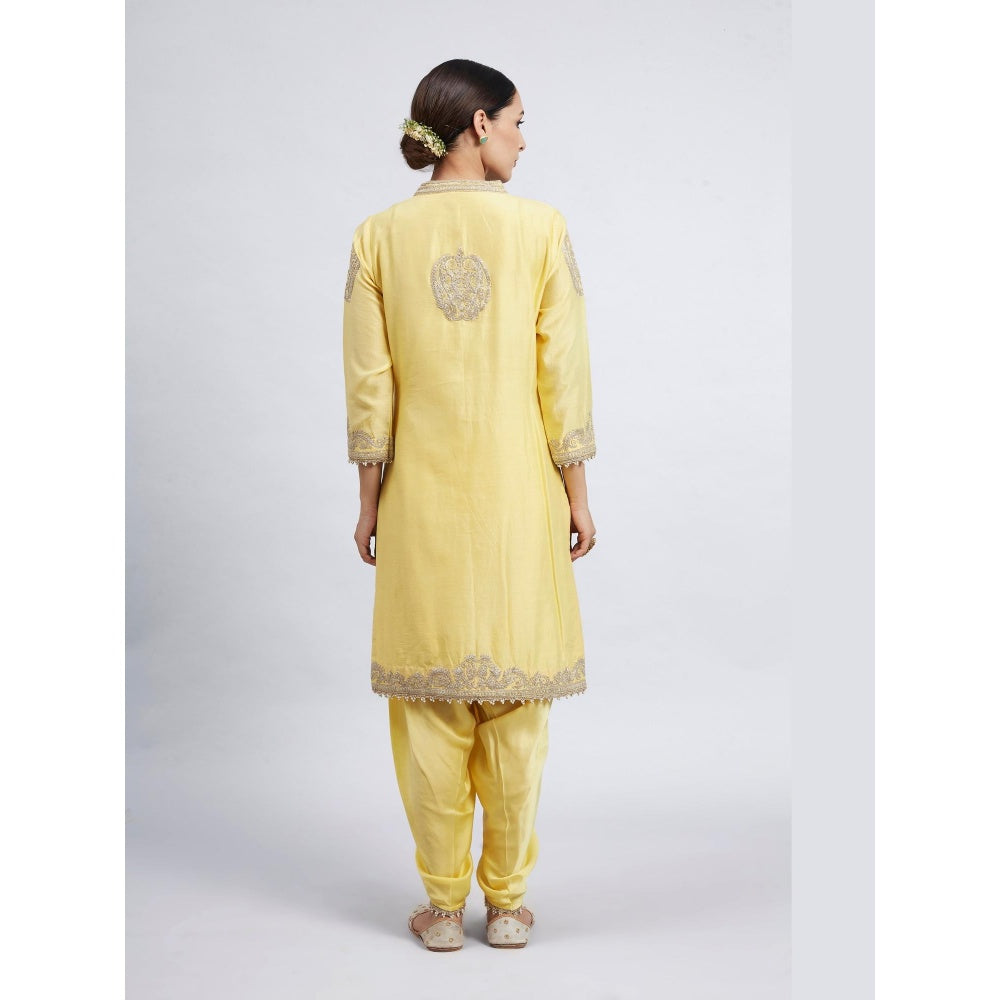 Sheetal Batra Aabisah Yellow Embroidered Kurta With Dhoti