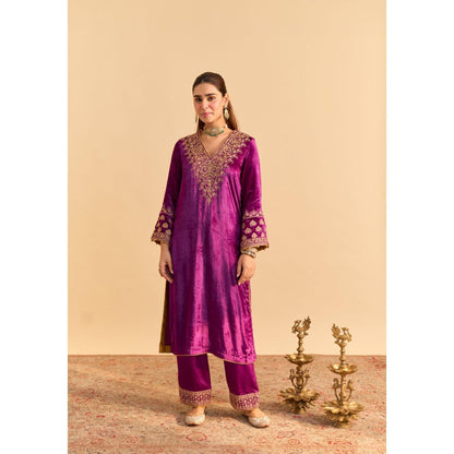 Sheetal Batra Aynaz Purple Velvet Embroidered Kurta With Salwar and Dupatta