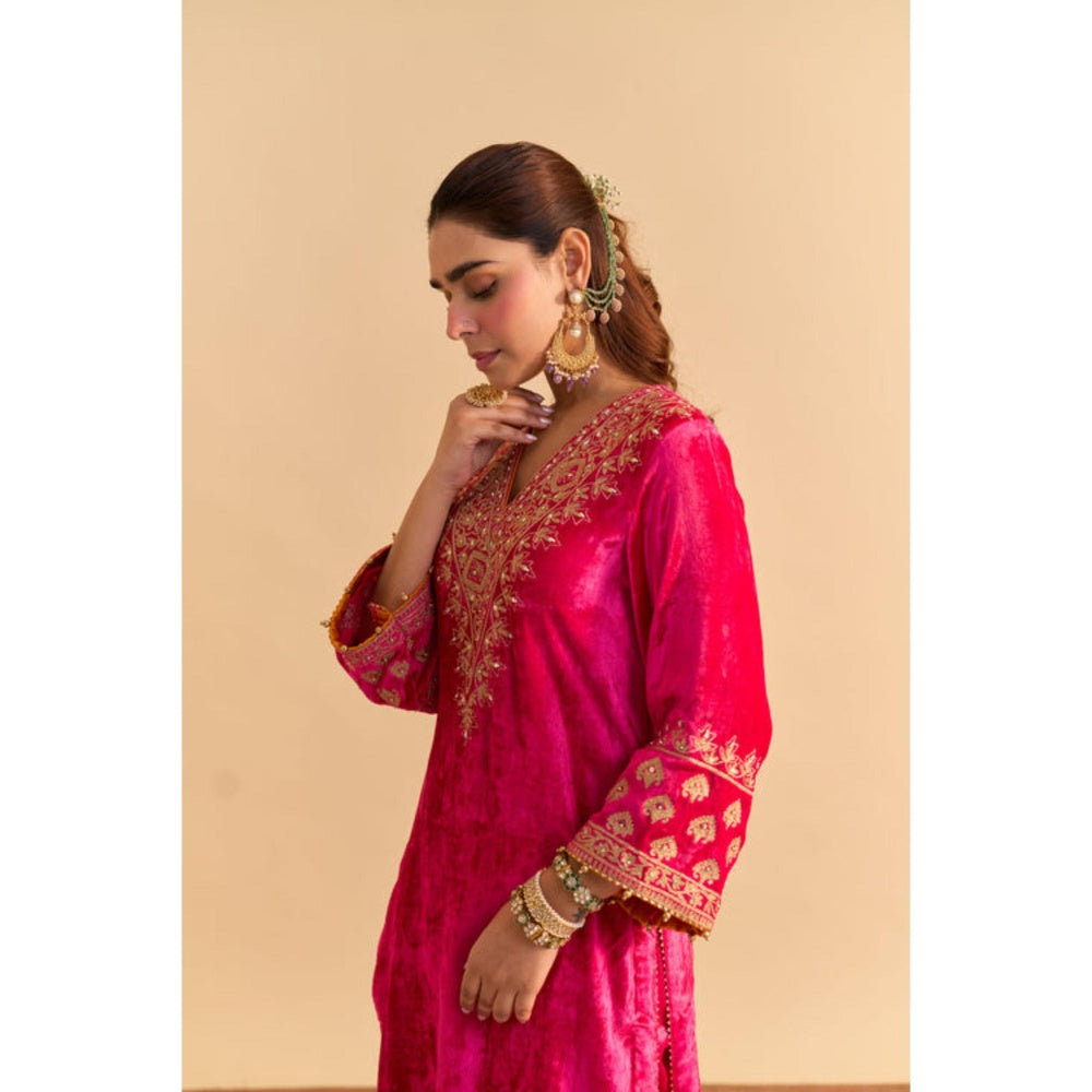 Sheetal Batra Aynaz Pink Embroidered Kurta With Salwar