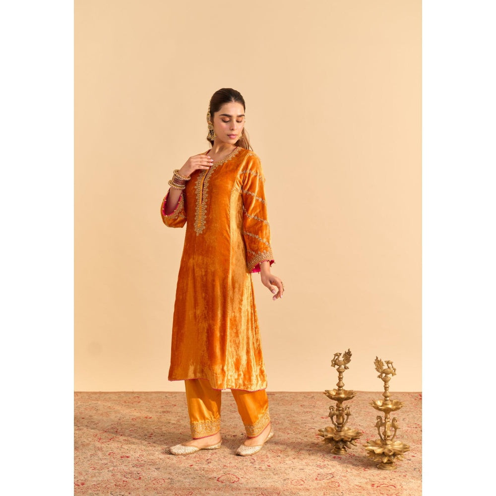 Sheetal Batra Azmiya Orange Velvet Embroidered Kurta With Salwar