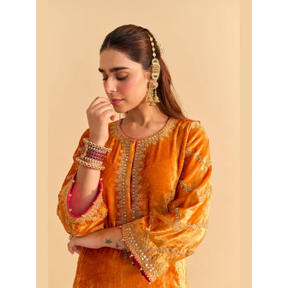 Sheetal Batra Azmiya Orange Velvet Embroidered Kurta With Salwar