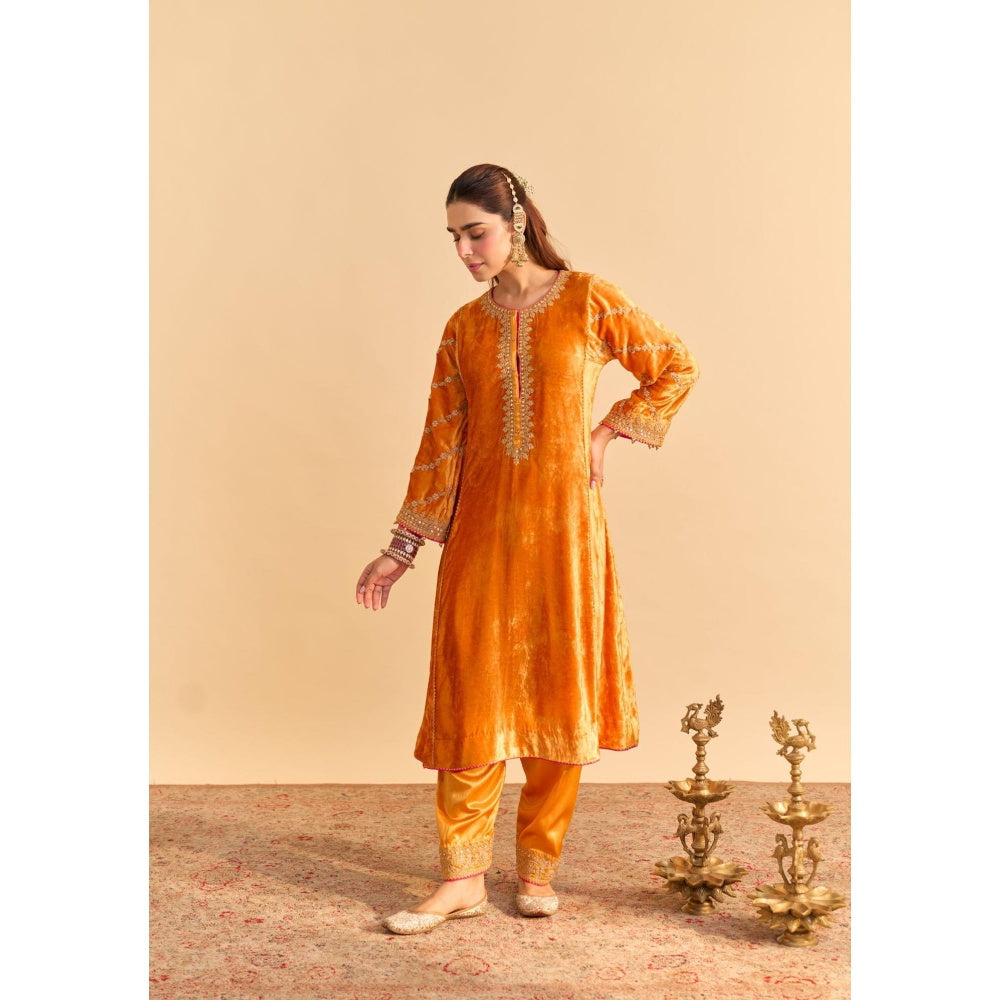 Sheetal Batra Azmiya Orange Velvet Embroidered Kurta With Salwar