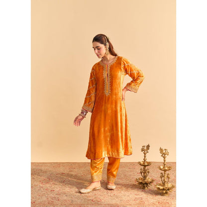Sheetal Batra Azmiya Orange Velvet Embroidered Kurta With Salwar