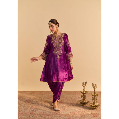 Sheetal Batra Eira Purple Velvet Embroidered Kurta With Dhoti
