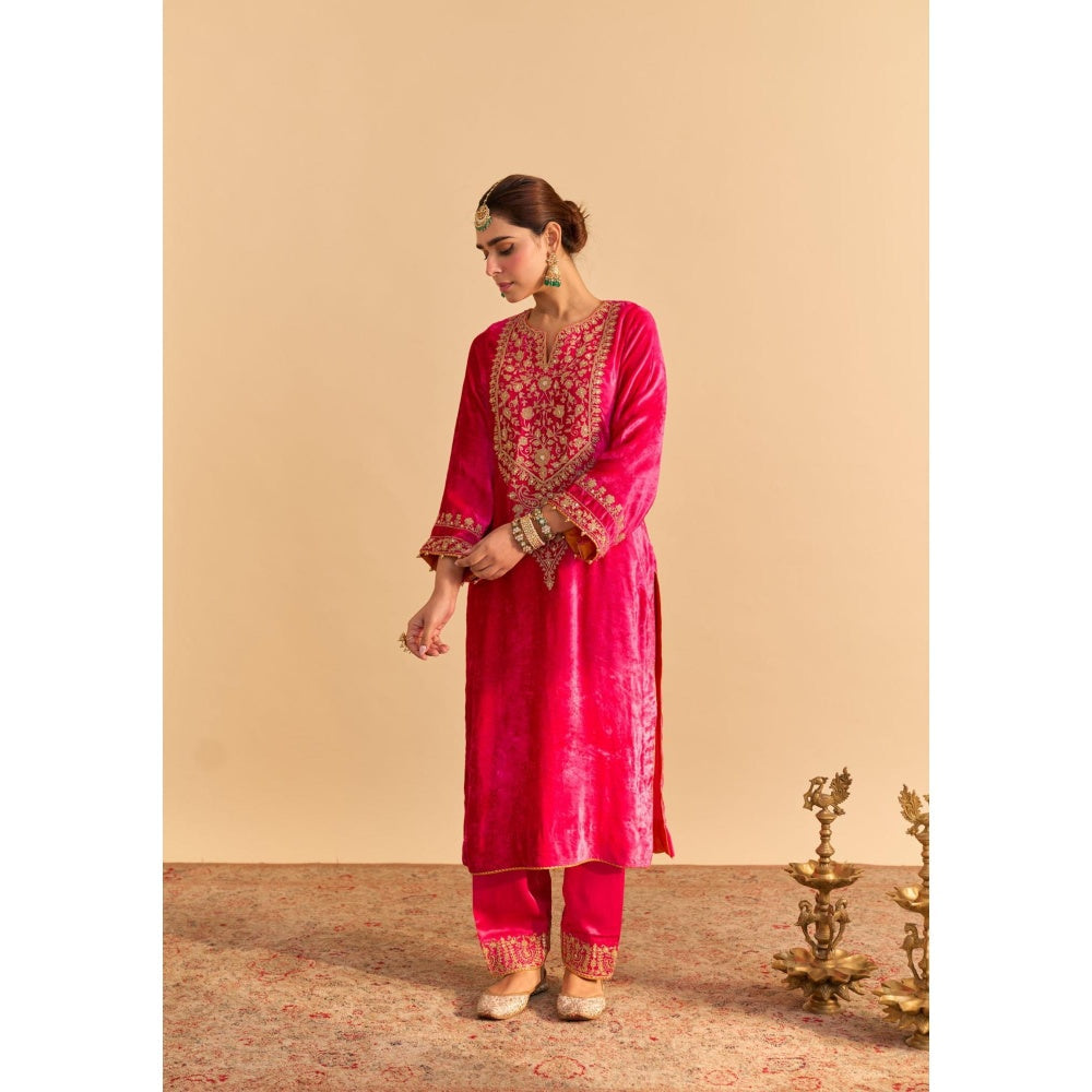 Sheetal Batra Fareeha Pink Velvet Embroidered Kurta With Salwar