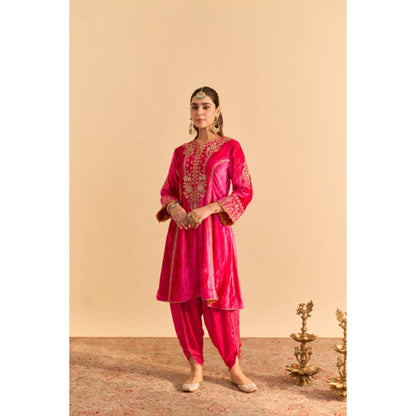 Sheetal Batra Ziara Pink Velvet Embroidered Kurta With Dhoti