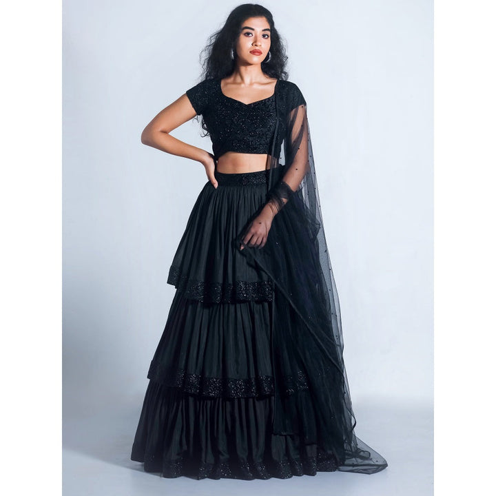 Shahmeen Husain Black Embroidered Lehenga And Choli With Dupatta (Set of 3)