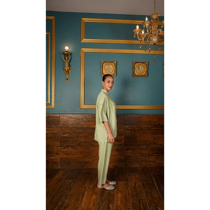 Shilpsutra Gin Green Painted Co-Ord Set