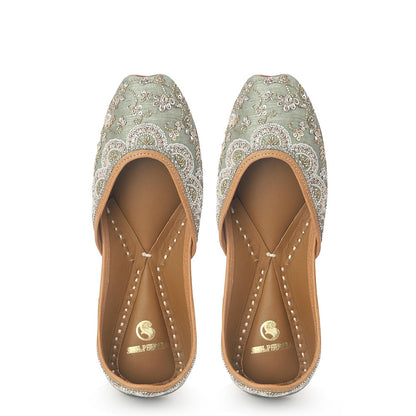 Shilpsutra Women Green Dust Juttis