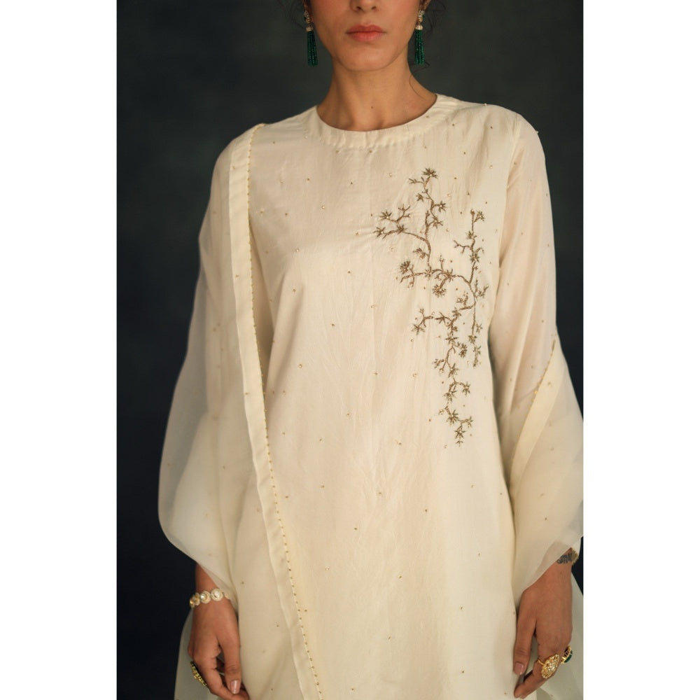 SHIKHA MEHTA Off White Nura Kurta with Pant and Dupatta (Set of 3)