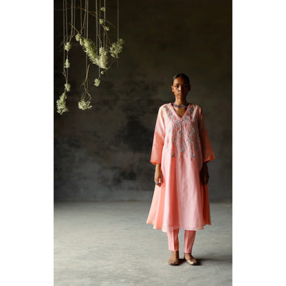 SHIKHA MEHTA Gulabi Zariha Kurta with Pant and Dupatta (Set of 3)