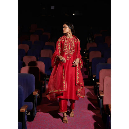 SHIKHA MEHTA Berry Zarin Kurta with Pant and Dupatta (Set of 3)