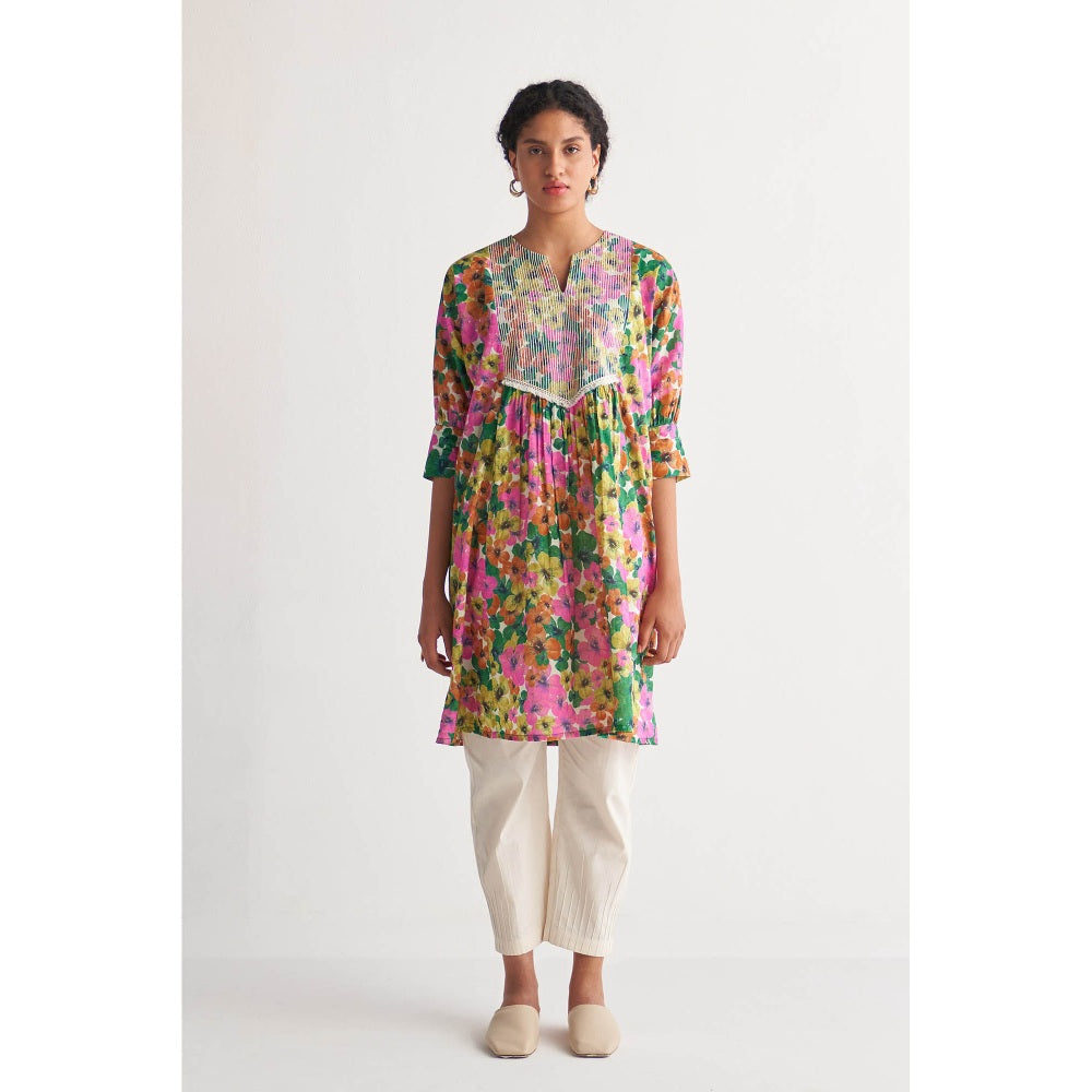 Shivani Bhargava Multihued Gardenia Couching Yoke Cape with Pintuck Pants (Set of 2)