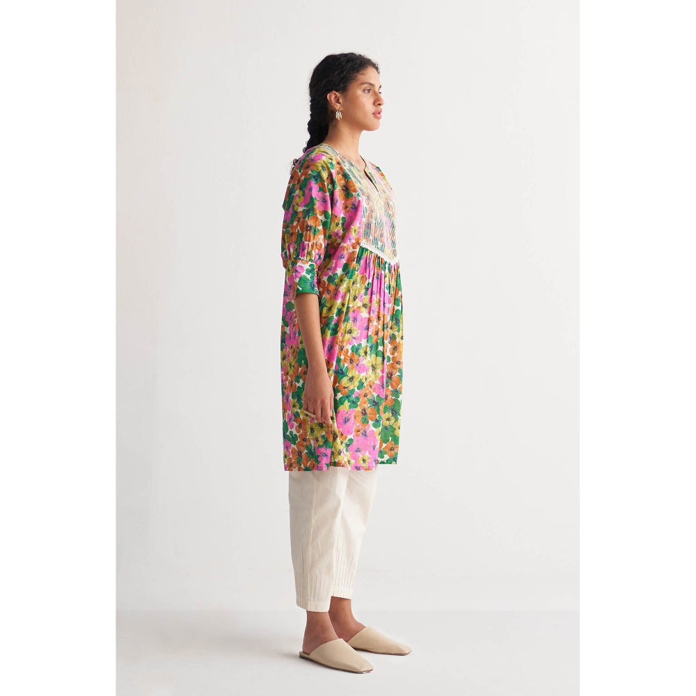 Shivani Bhargava Multihued Gardenia Couching Yoke Cape with Pintuck Pants (Set of 2)