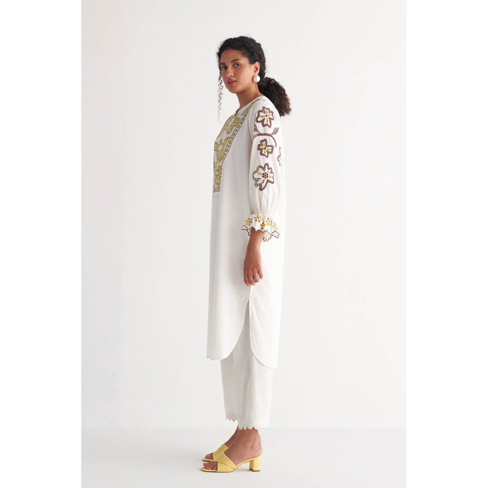 Shivani Bhargava White Melange Cutwork & Cross-Stitch Co-Ord (Set of 2)